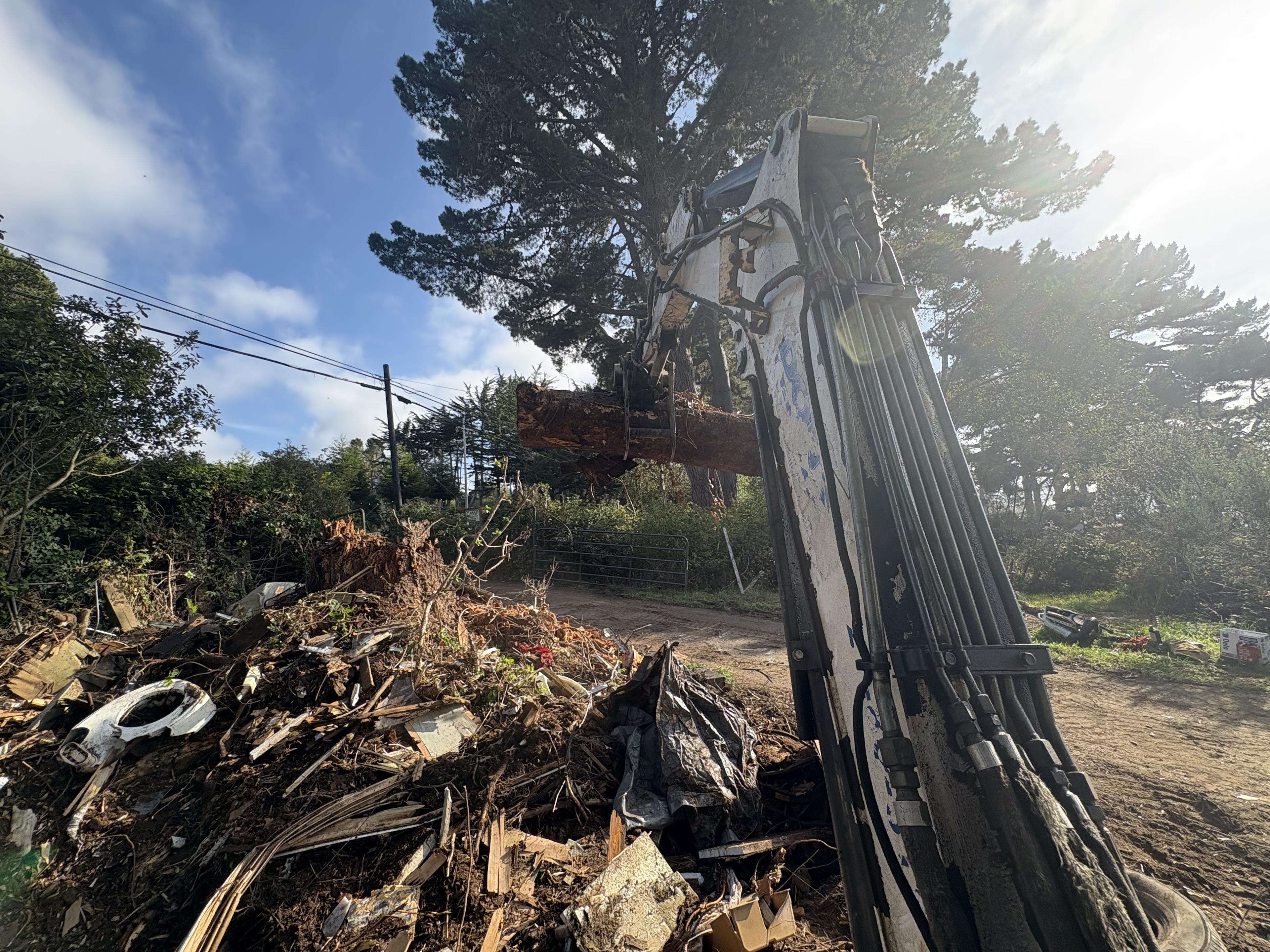 Shasta demolition service background